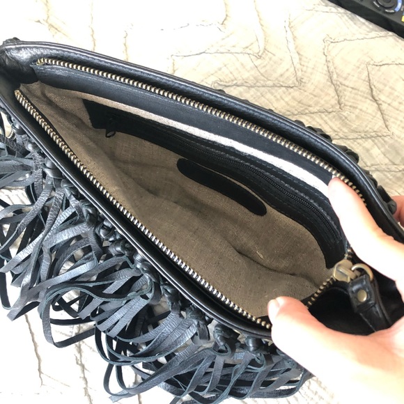 Fringe leather Clutch - Picture 2 of 2